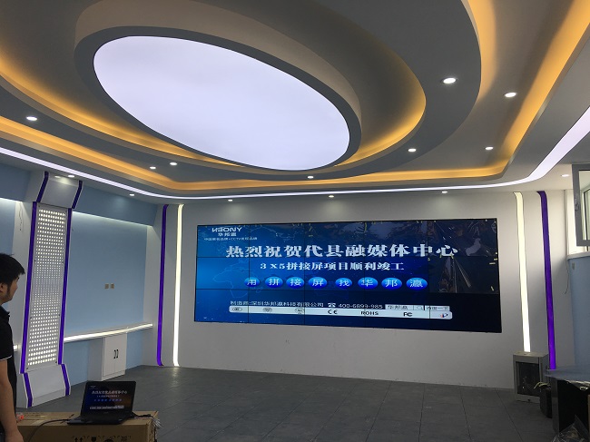 凯发k8国际(中国)官方网站·一触即发55寸3.5mm液晶拼接屏