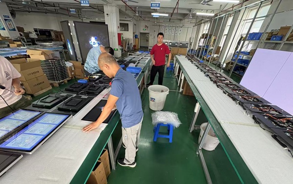 凯发k8国际(中国)官方网站·一触即发21.5寸广告机助力北京社区治安宣传